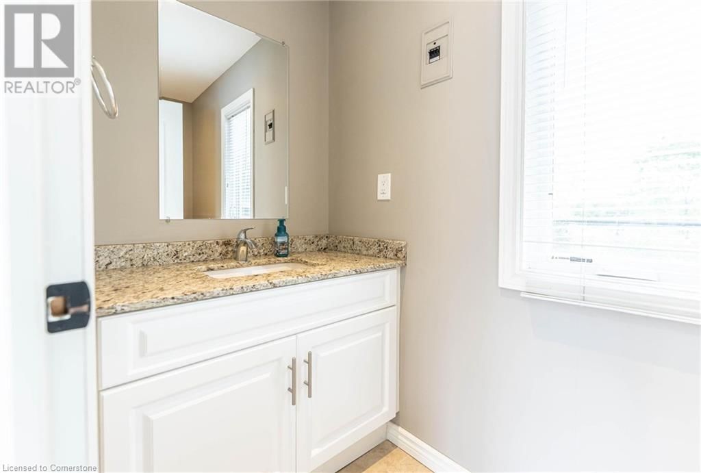 188 MOTHER'S STREET Image 37