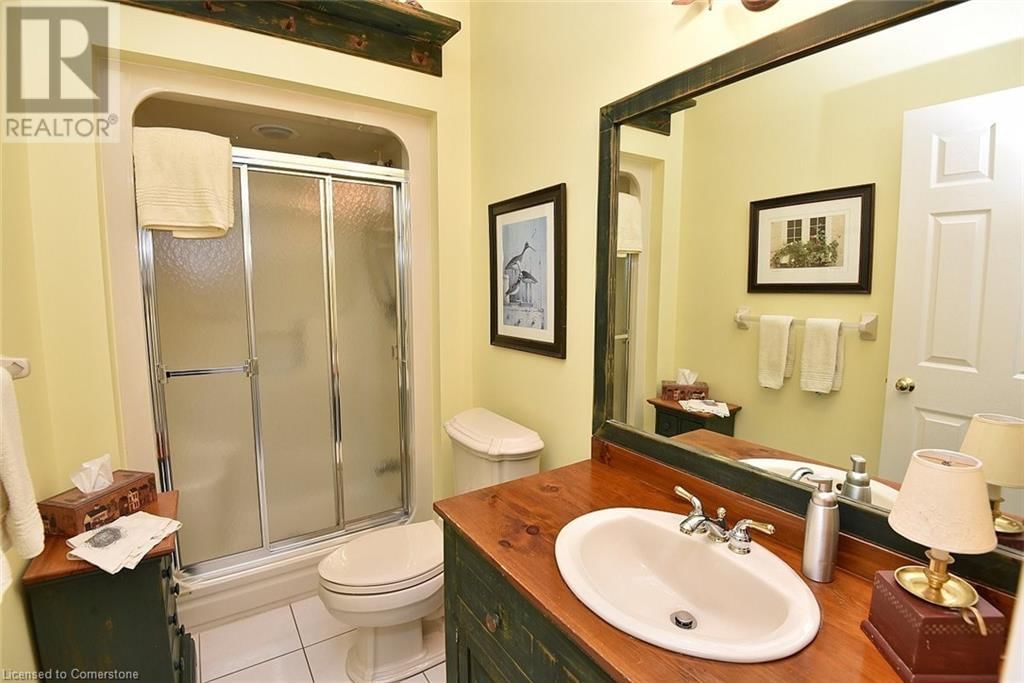 712 ROBSON ROAD Image 19