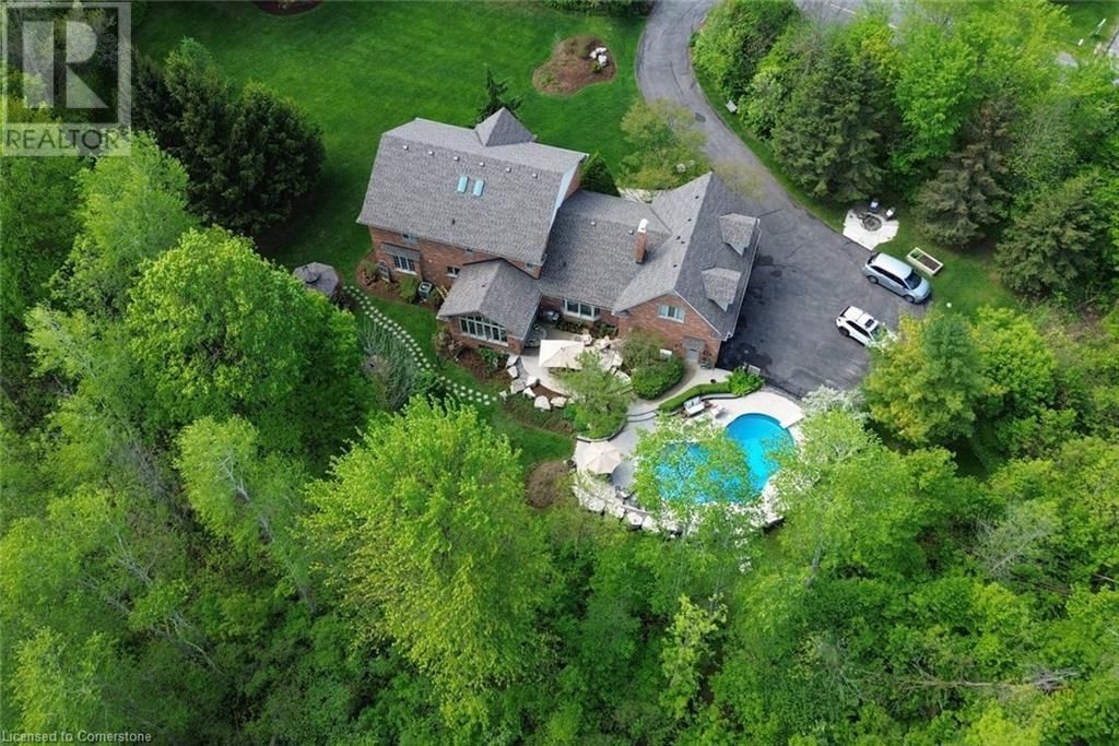 712 ROBSON ROAD Image 45