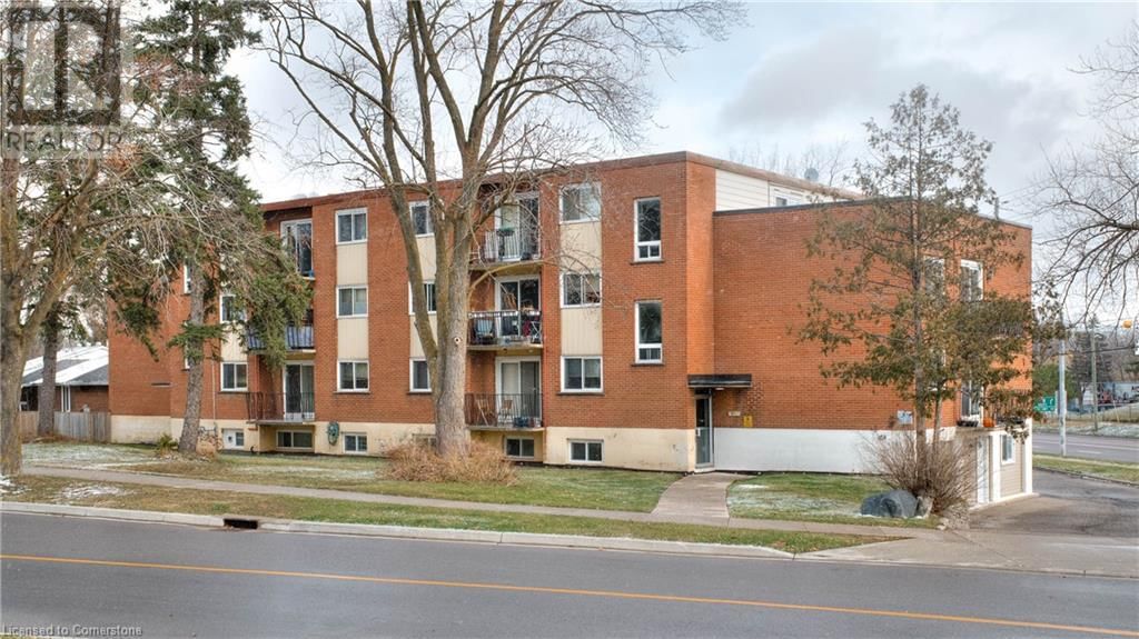 10 - 371 DALE CRESCENT Image 4