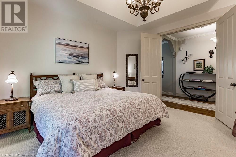 32 BROOKSIDE AVENUE Image 18