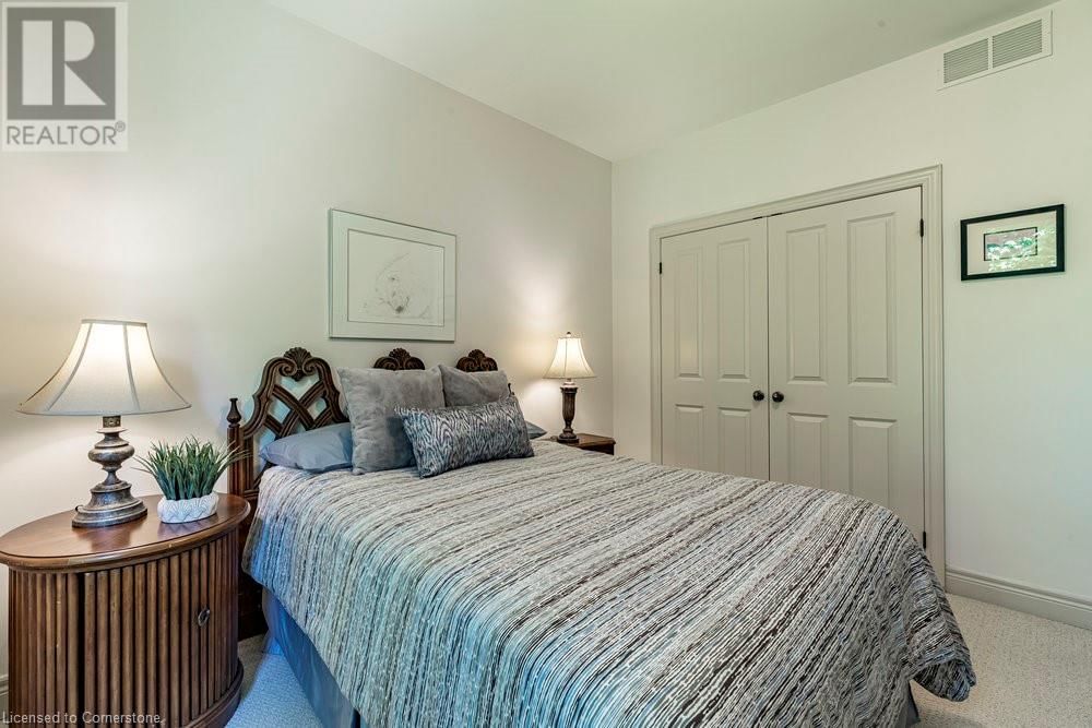 32 BROOKSIDE AVENUE Image 22
