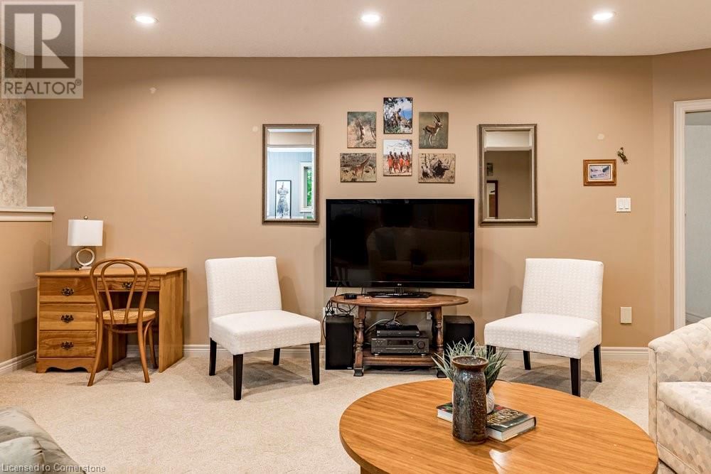 32 BROOKSIDE AVENUE Image 34