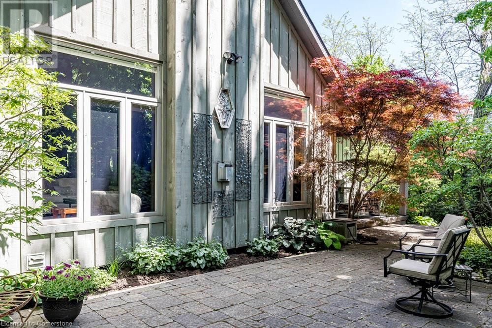 32 BROOKSIDE AVENUE Image 40