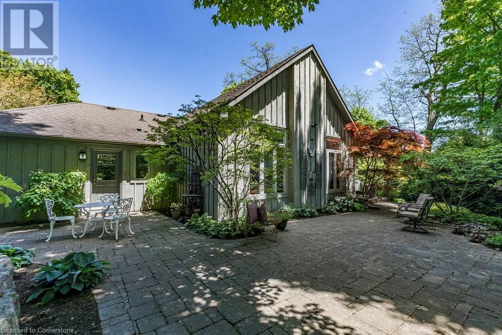 32 BROOKSIDE AVENUE Image 41