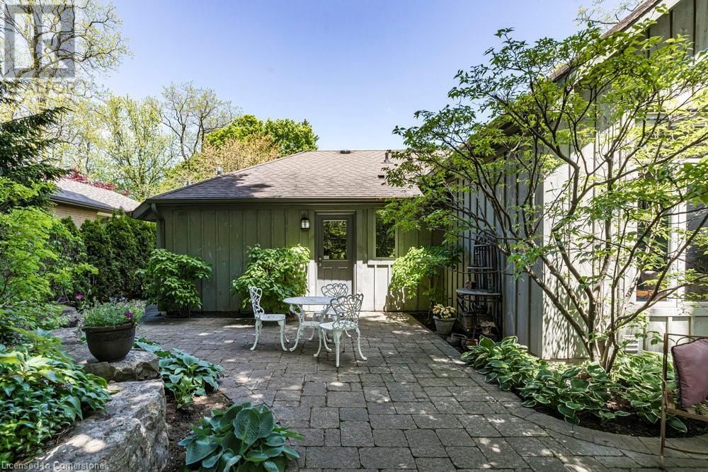 32 BROOKSIDE AVENUE Image 42