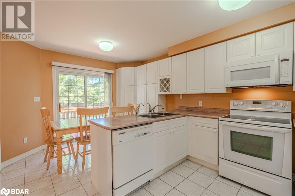 312 HARVIE ROAD Image 6