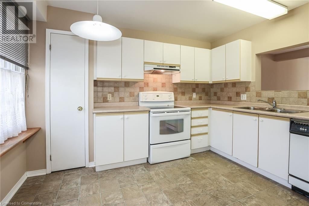 44 - 55 KERMAN AVENUE Image 6