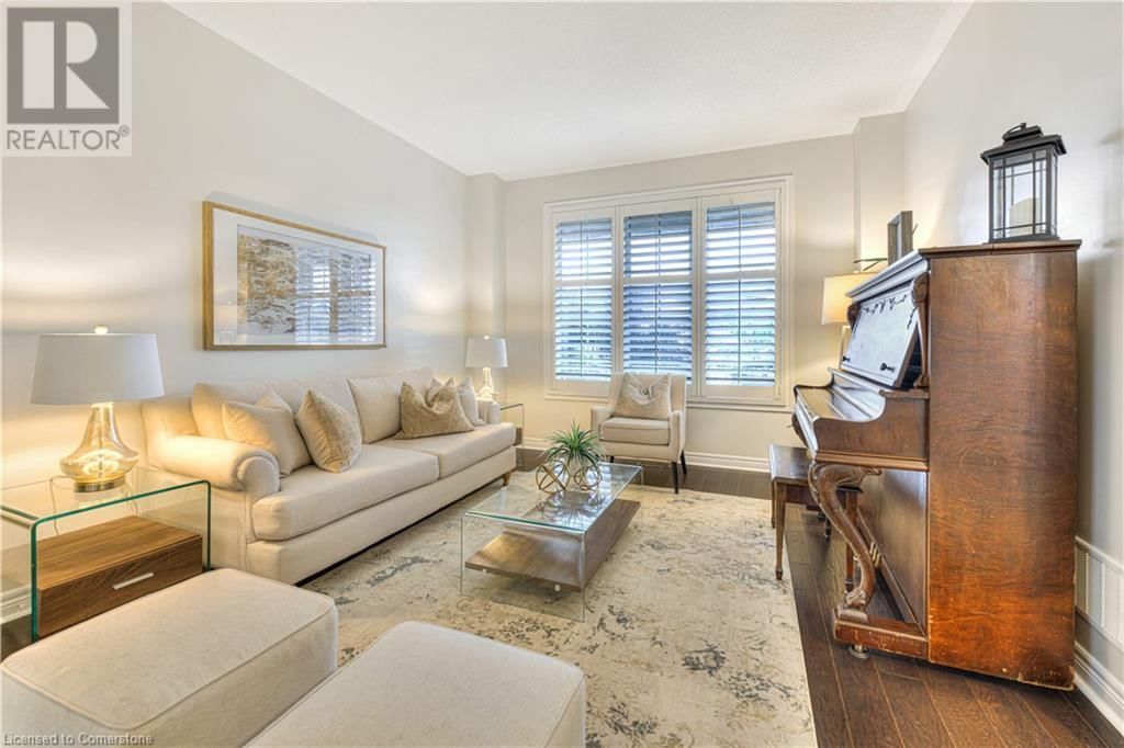 533 TERRINGTON CRESCENT Image 11