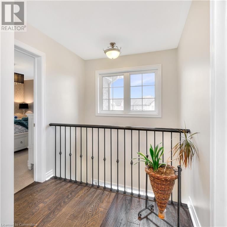 533 TERRINGTON CRESCENT Image 28