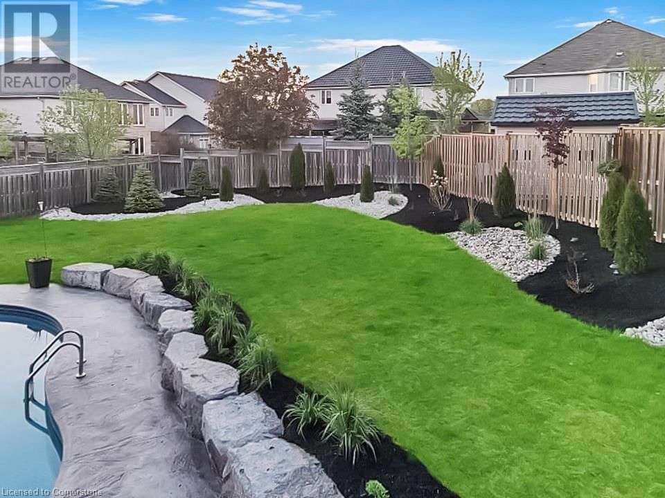 533 TERRINGTON CRESCENT Image 47