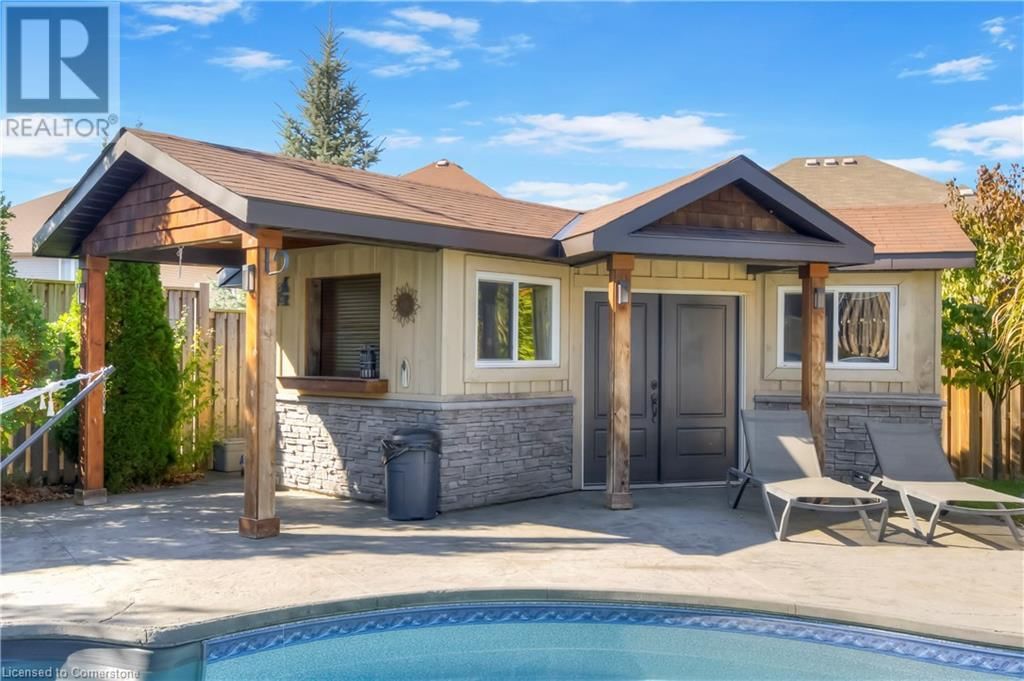 533 TERRINGTON CRESCENT Image 48