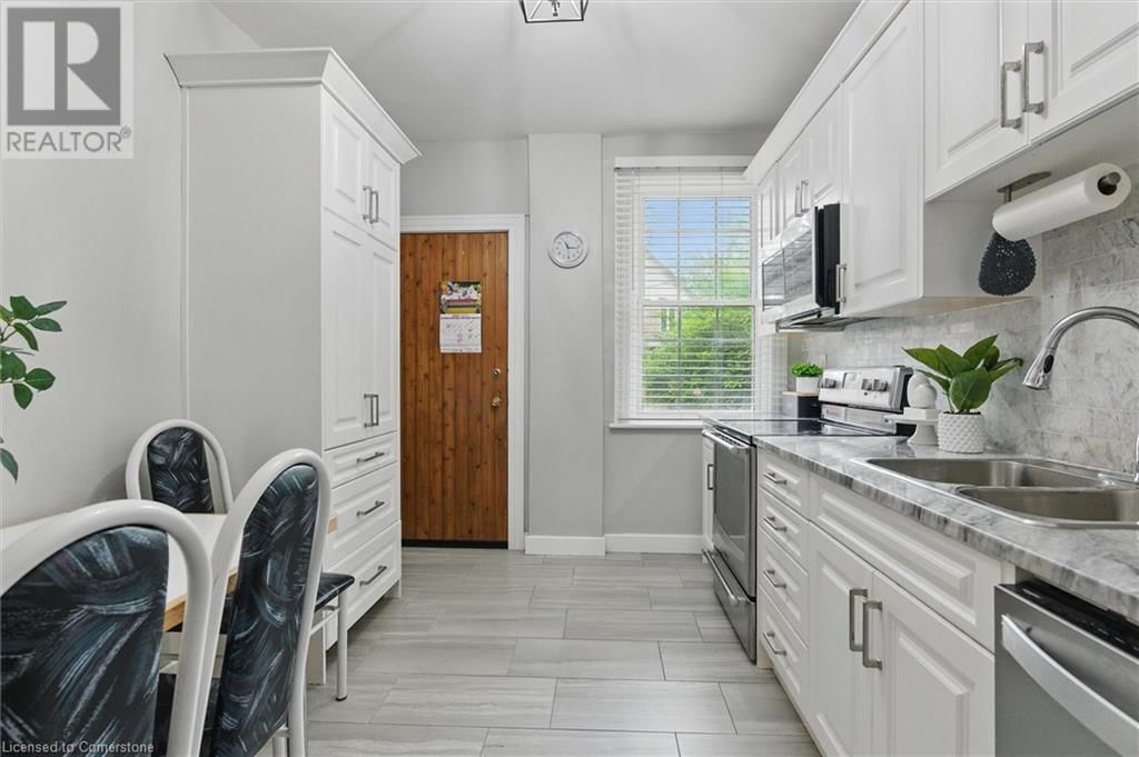 122 SANFORD AVENUE SOUTH Image 12