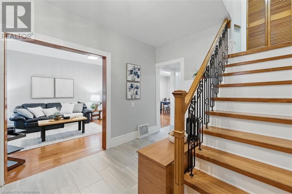 122 SANFORD AVENUE SOUTH Image 18