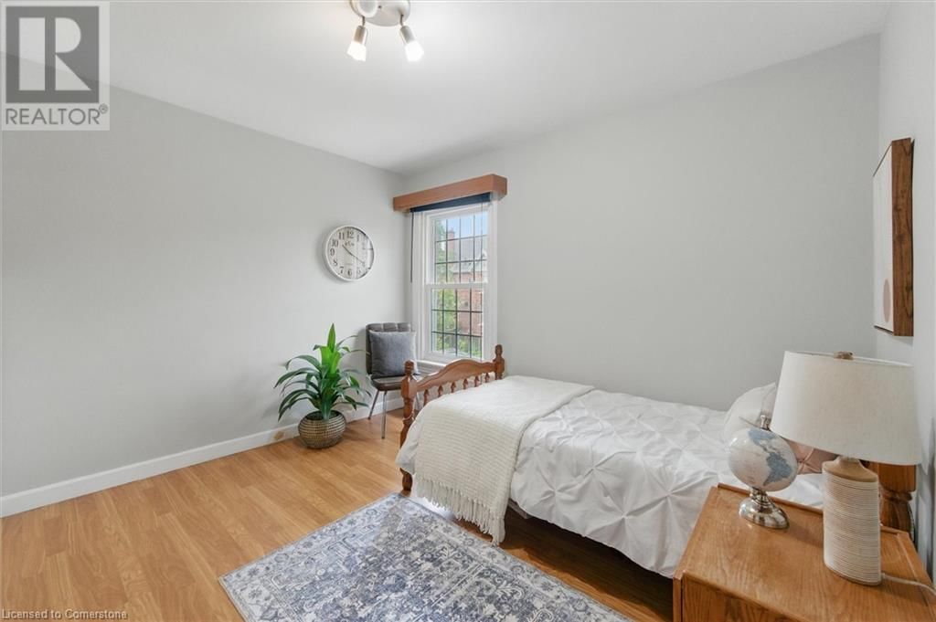122 SANFORD AVENUE SOUTH Image 27