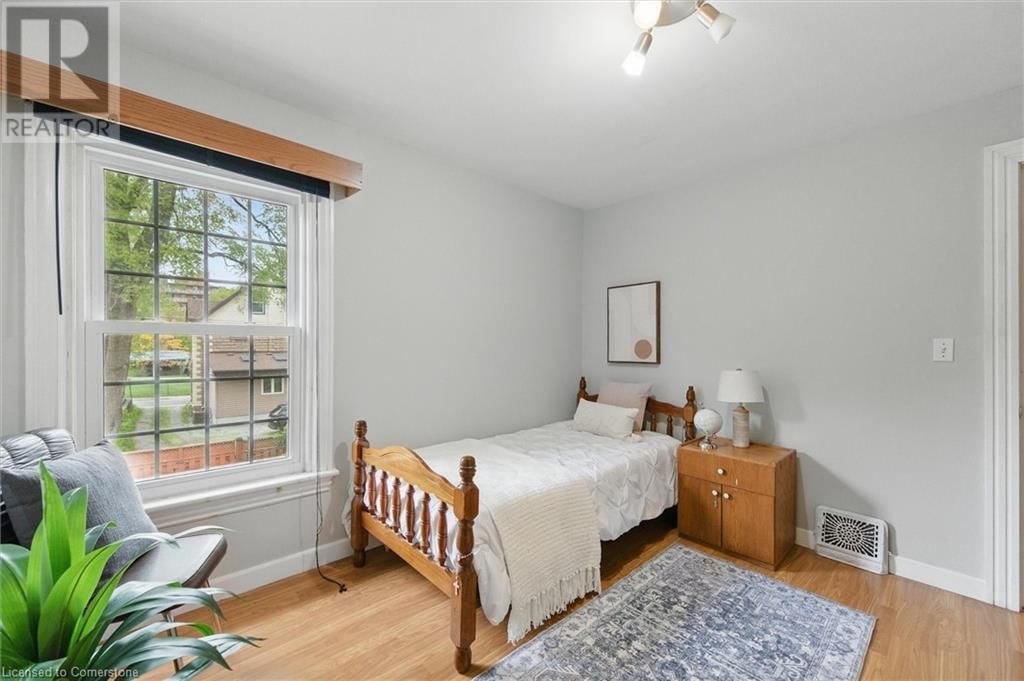 122 SANFORD AVENUE SOUTH Image 28