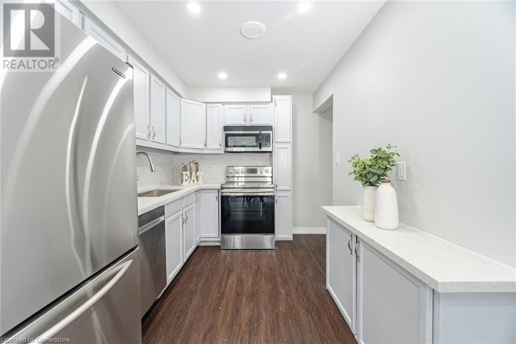 65 - 3525 BRANDON GATE DRIVE Image 16