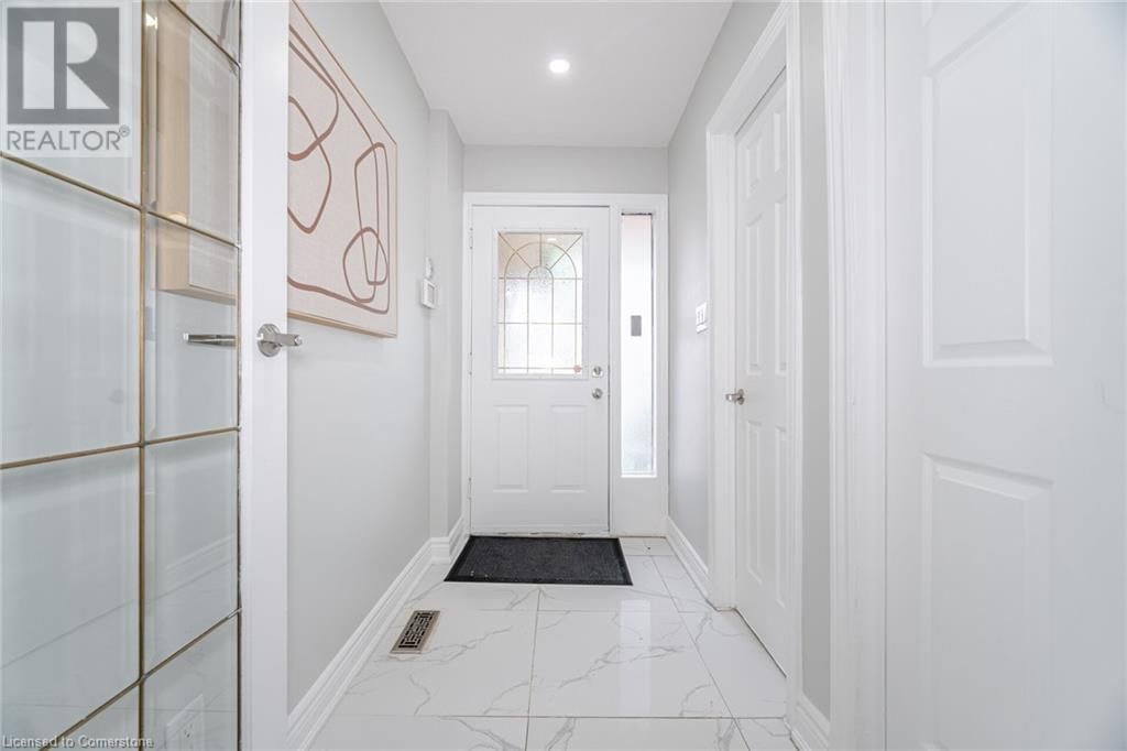 65 - 3525 BRANDON GATE DRIVE Image 4