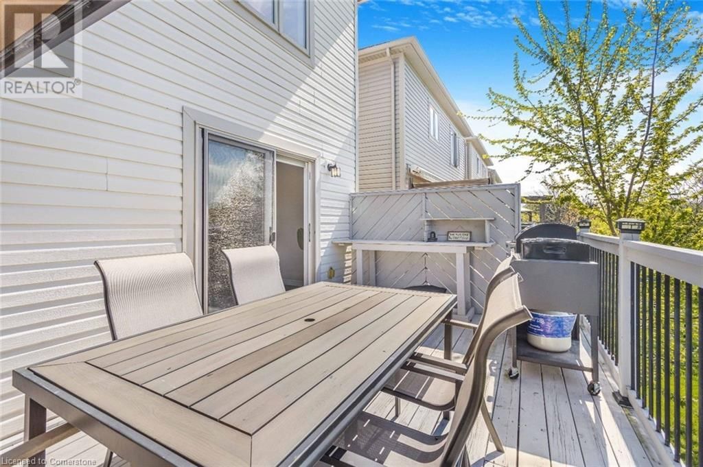18 - 77 AVERY CRESCENT Image 14