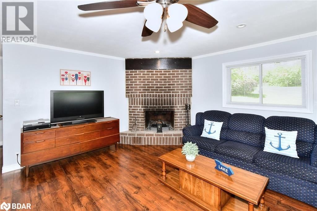64 LANGS ROAD Image 12