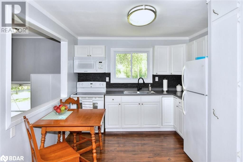 64 LANGS ROAD Image 14