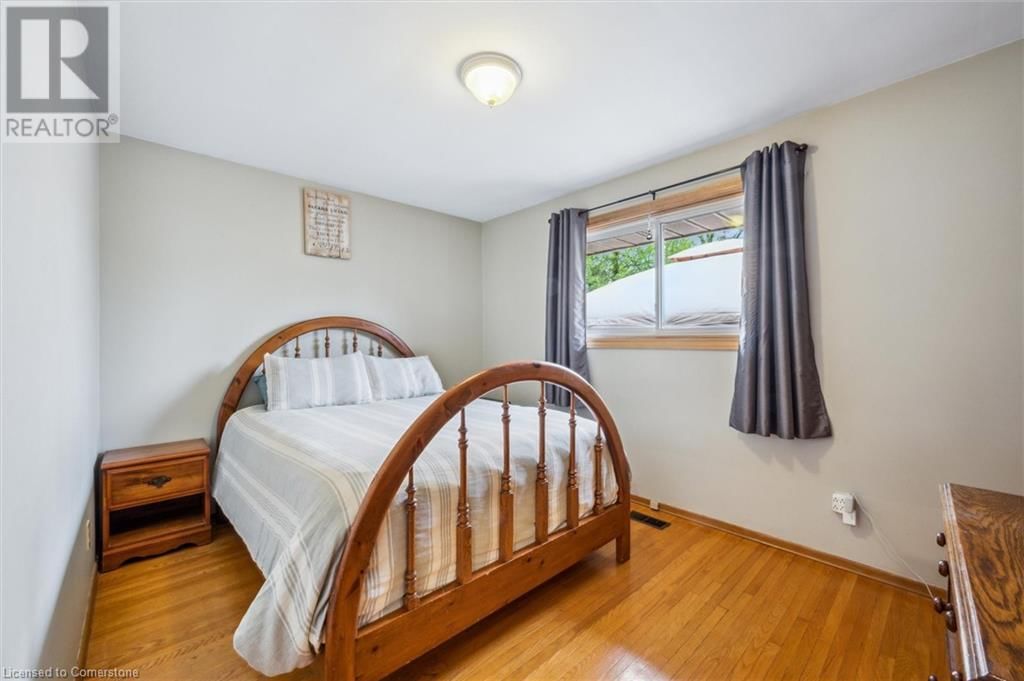 176 SEKURA STREET Image 14