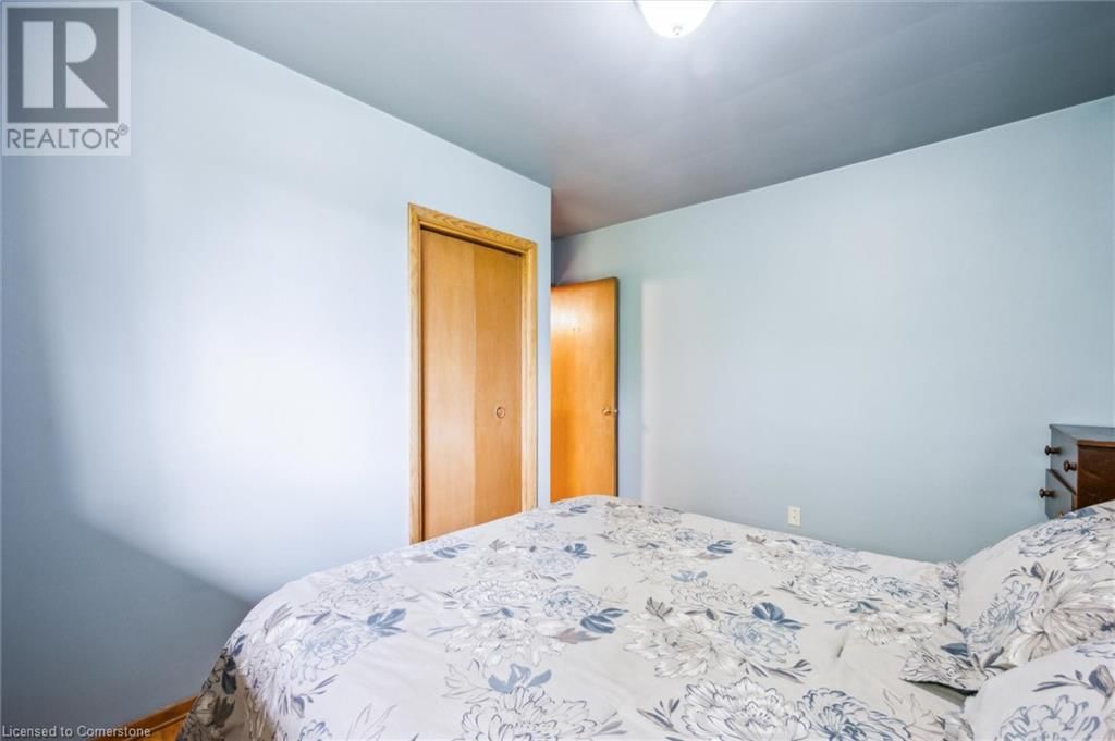 176 SEKURA STREET Image 17