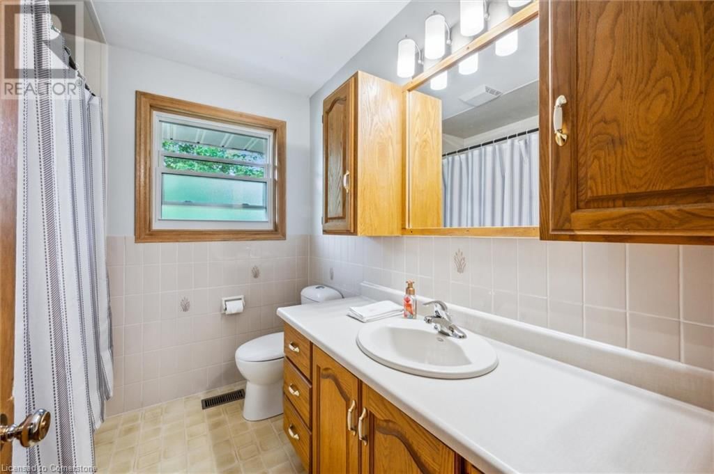 176 SEKURA STREET Image 20