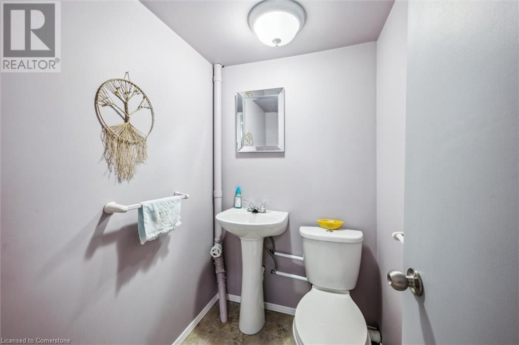 176 SEKURA STREET Image 27