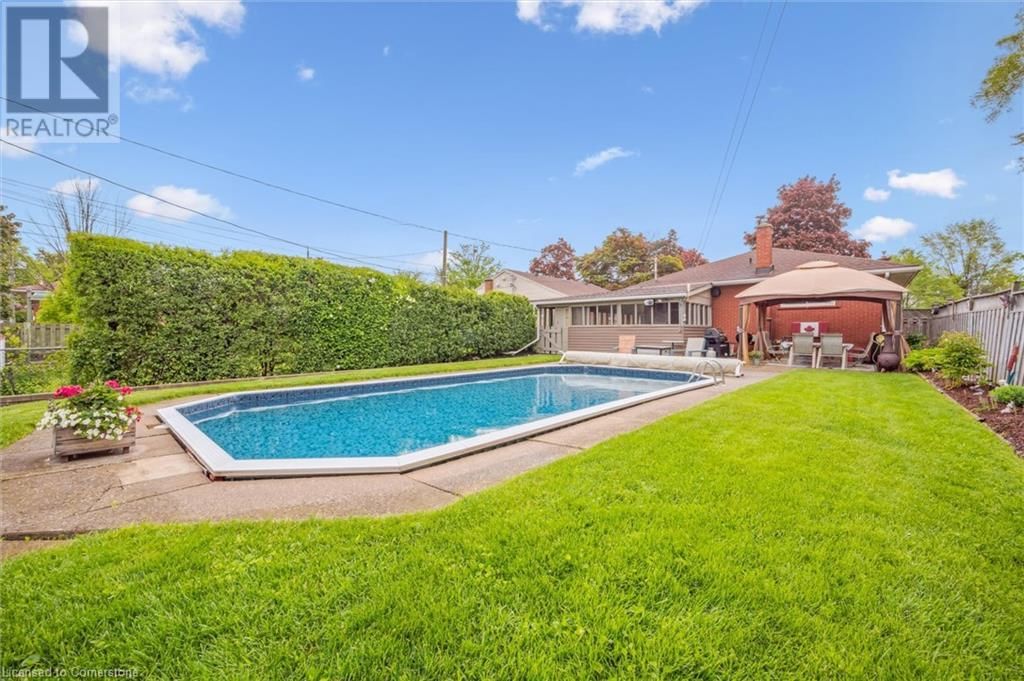 176 SEKURA STREET Image 33