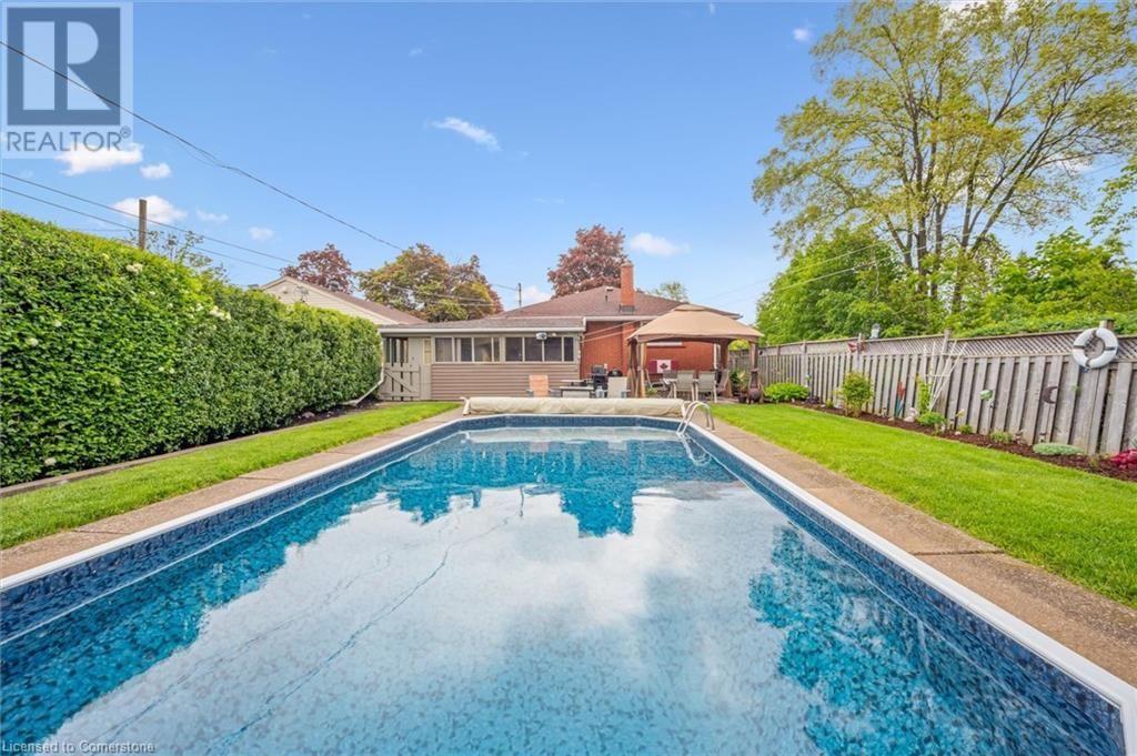 176 SEKURA STREET Image 34