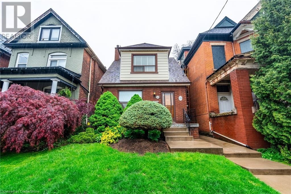 204 EMERALD STREET Image 1