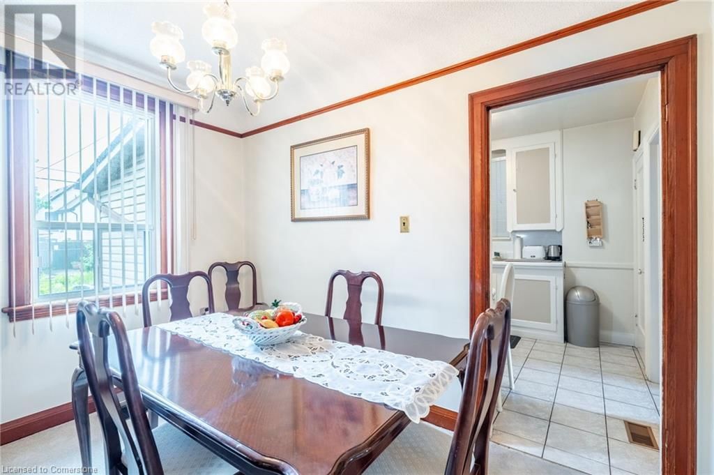 204 EMERALD STREET Image 12