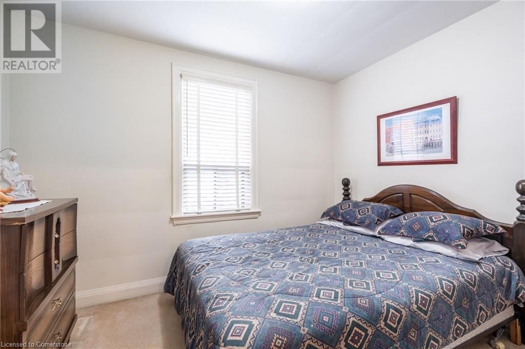 204 EMERALD STREET Image 29