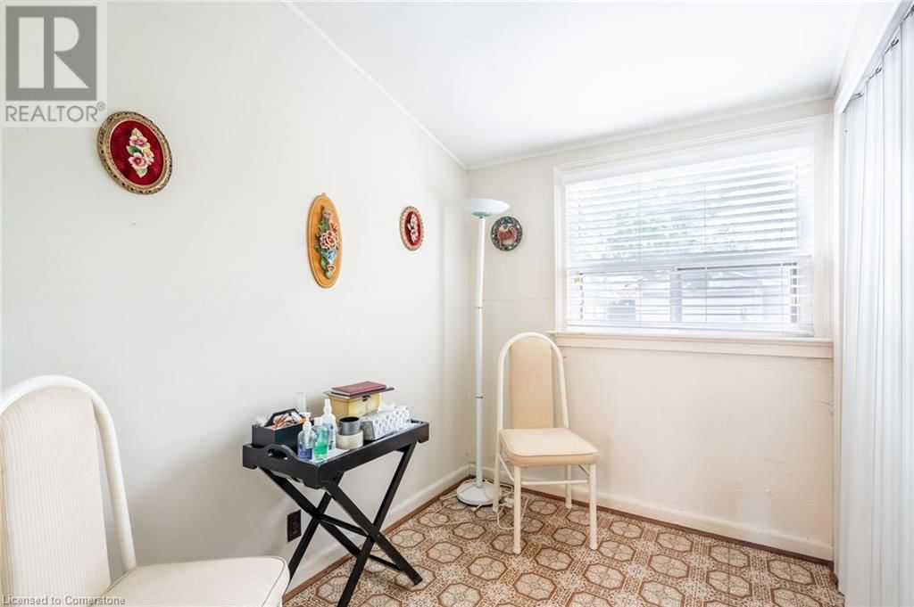204 EMERALD STREET Image 33