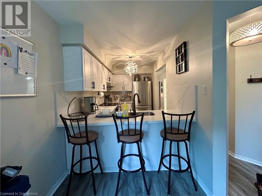 121 - 2110 CLEAVER AVENUE Image 3