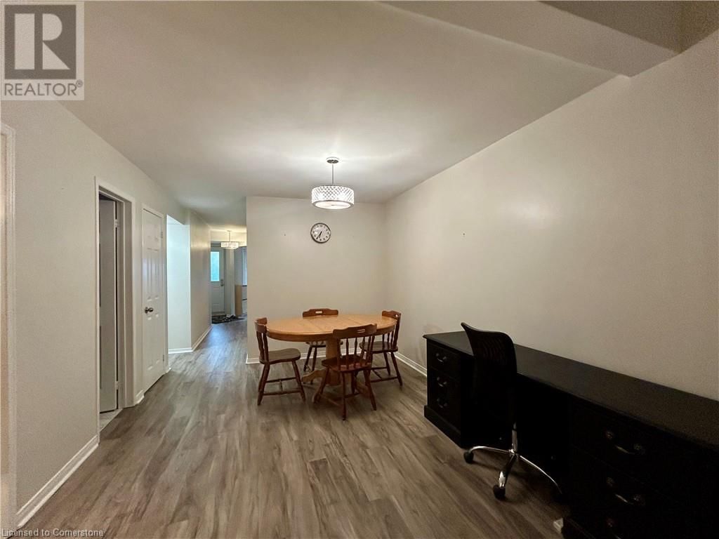 121 - 2110 CLEAVER AVENUE Image 7