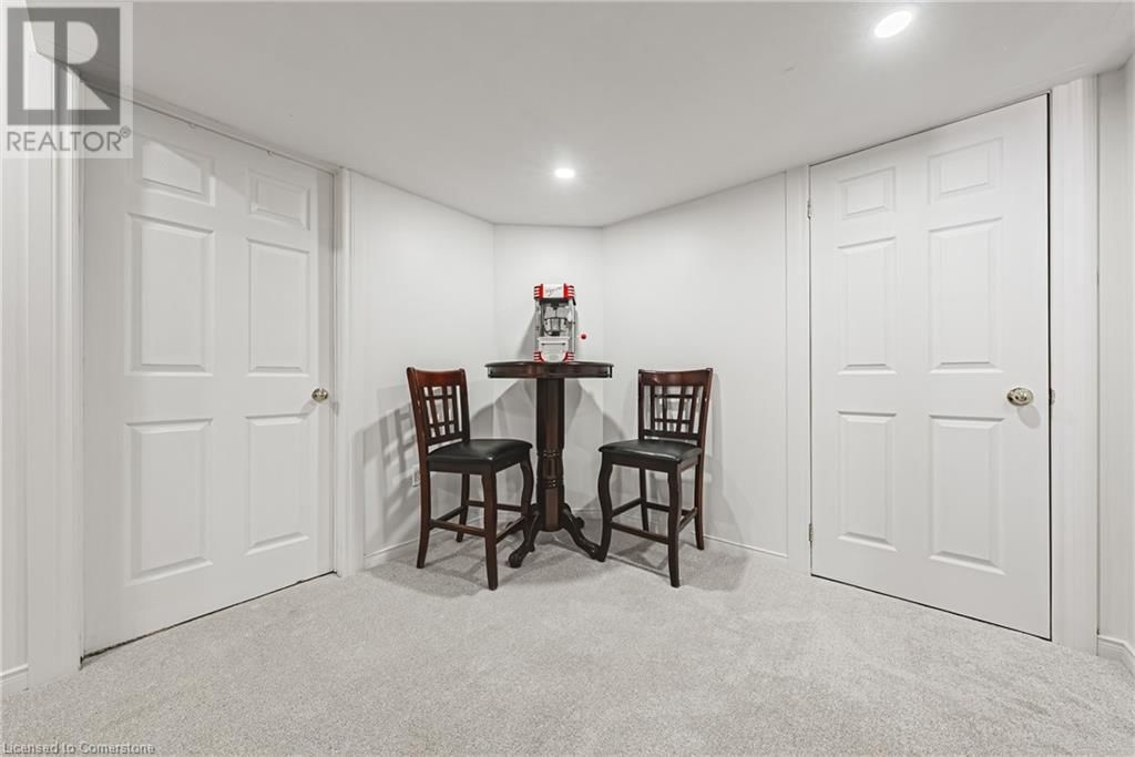 95 LIVINGSTONE DRIVE Image 41
