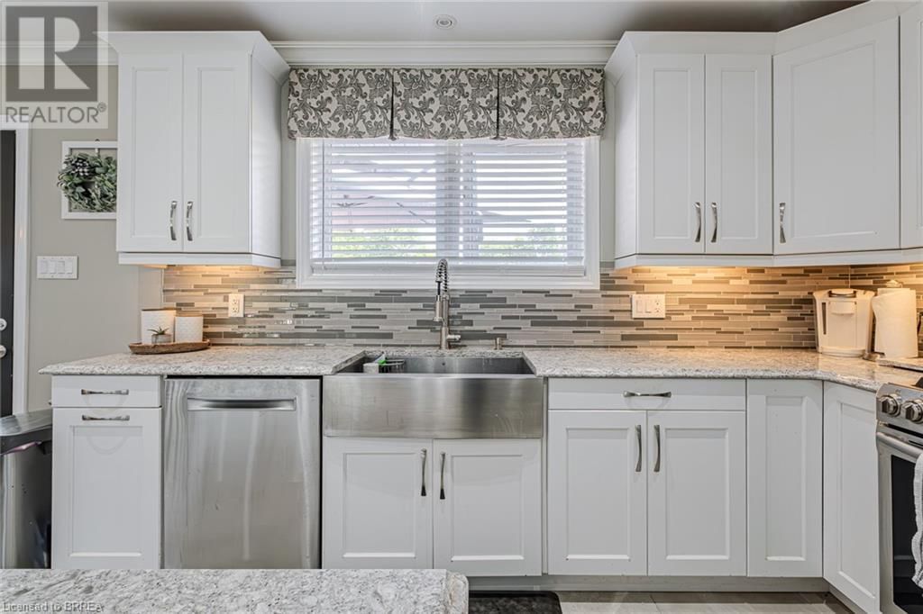 836 MOUNT PLEASANT ROAD Image 12