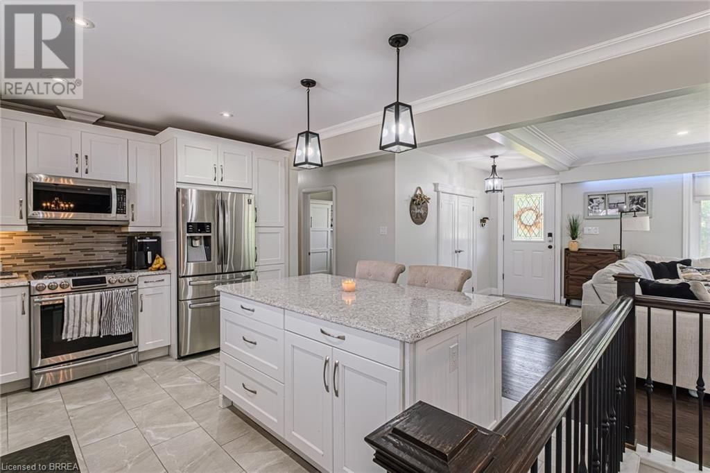 836 MOUNT PLEASANT ROAD Image 13