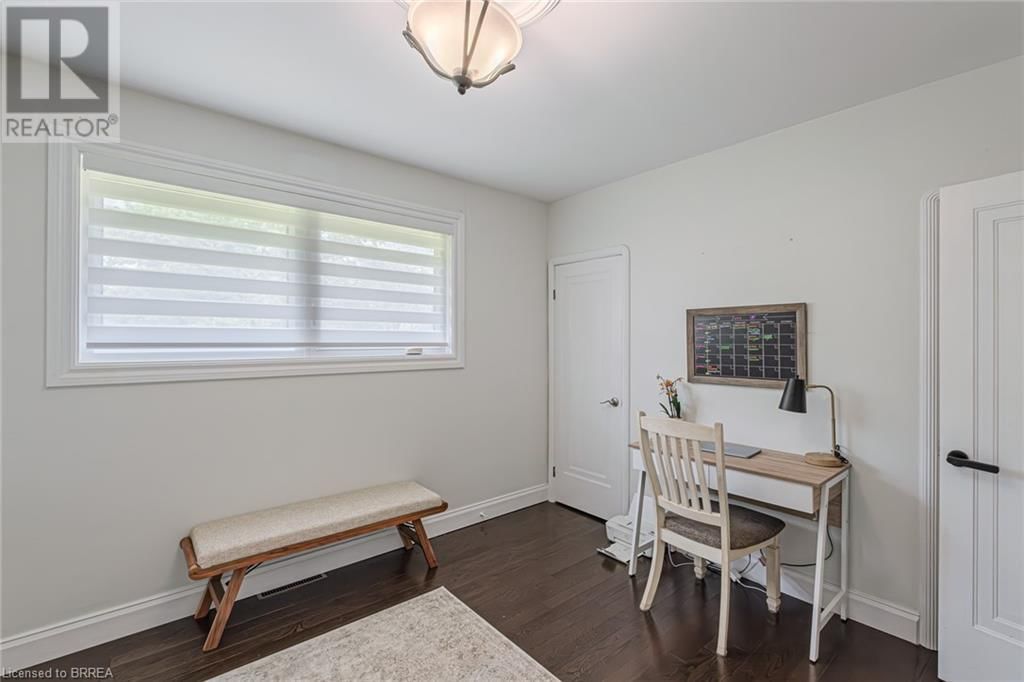 836 MOUNT PLEASANT ROAD Image 19