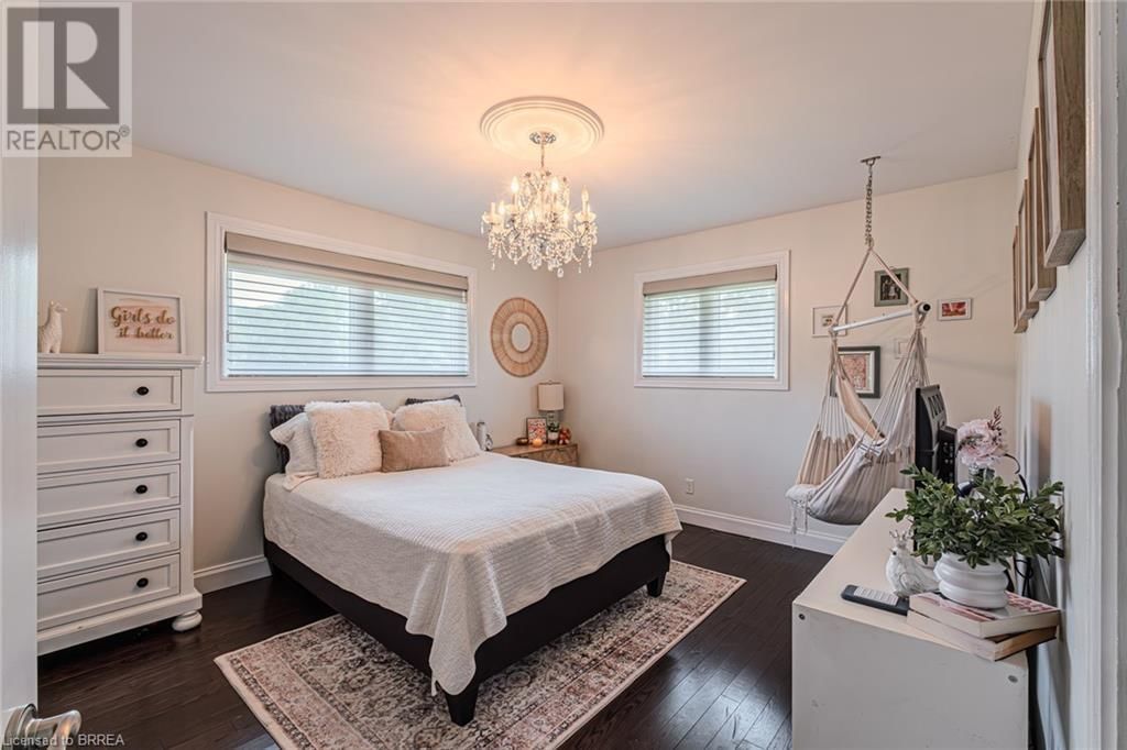 836 MOUNT PLEASANT ROAD Image 21