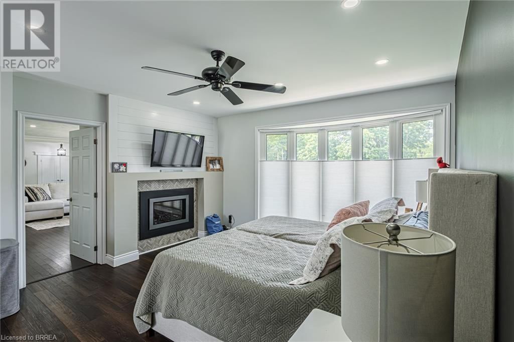 836 MOUNT PLEASANT ROAD Image 28