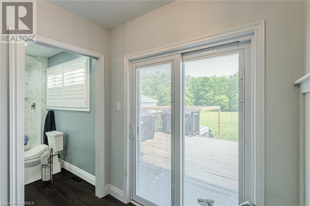 836 MOUNT PLEASANT ROAD Image 30