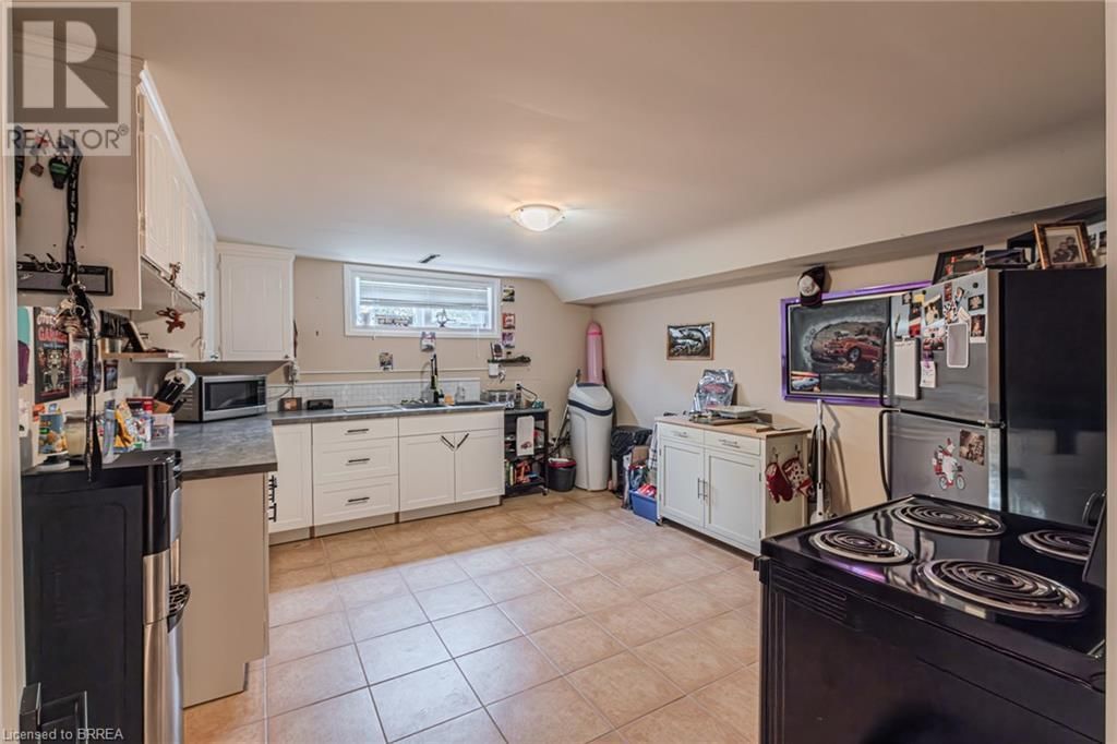 836 MOUNT PLEASANT ROAD Image 39