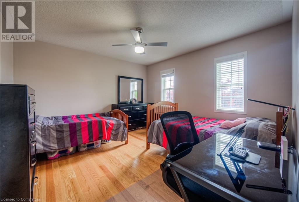 11 ANDERSON COURT Image 32