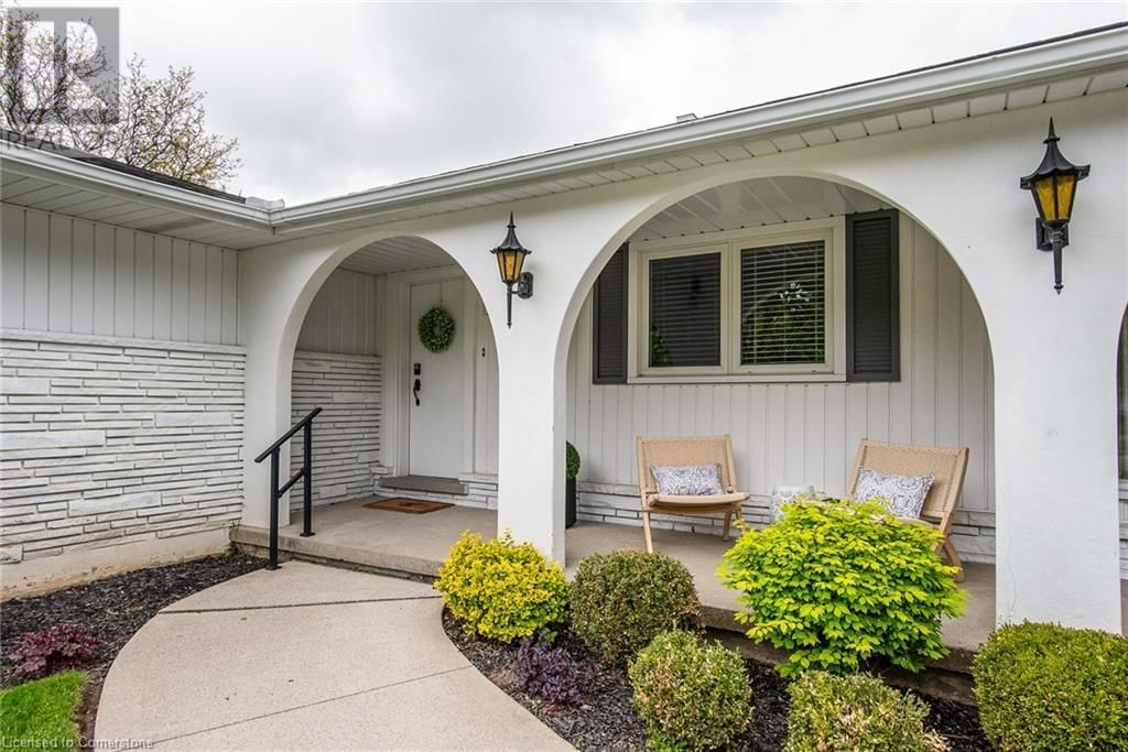 55 EVERGREEN CRESCENT Image 3