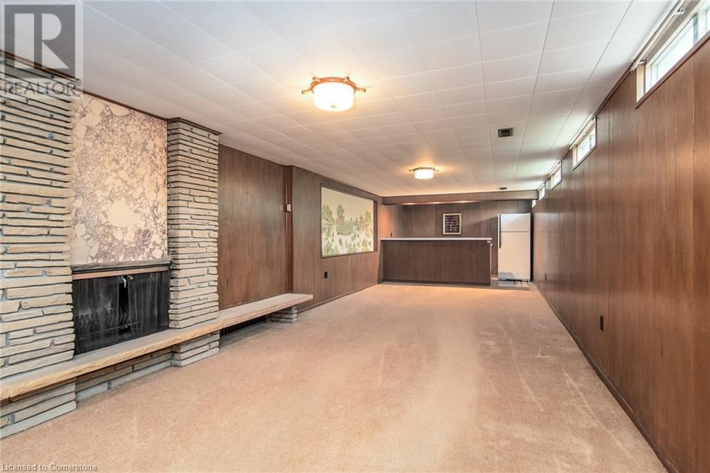 55 EVERGREEN CRESCENT Image 31