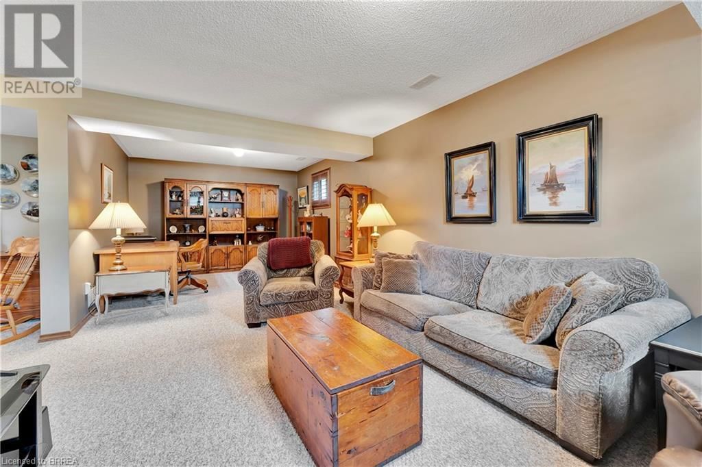 9 HIGHGATE DRIVE Image 15