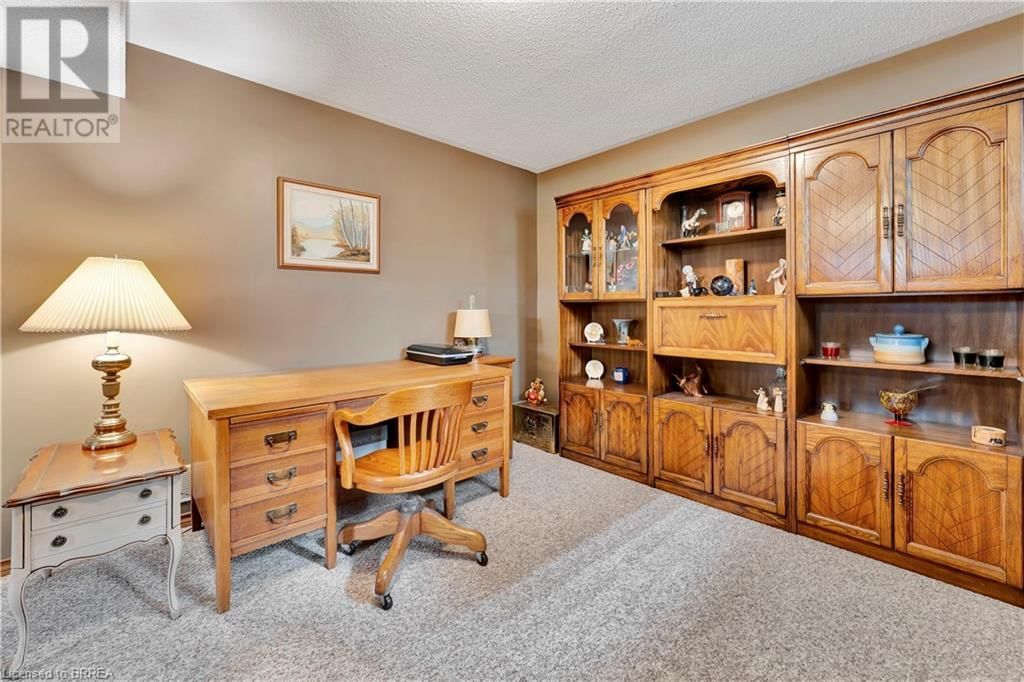 9 HIGHGATE DRIVE Image 17